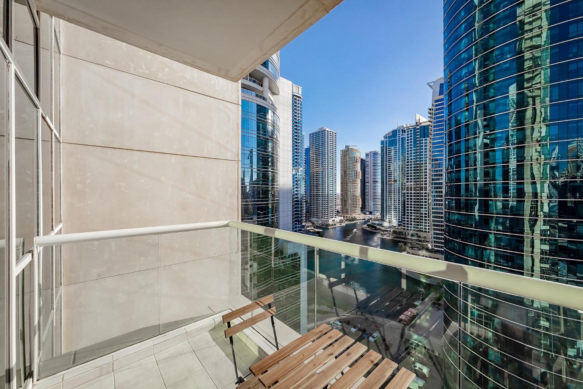 Short Walk To Jbr & Marina - 1Br With Lake View In Jlt Near Metro Apartment Dubai Exterior photo